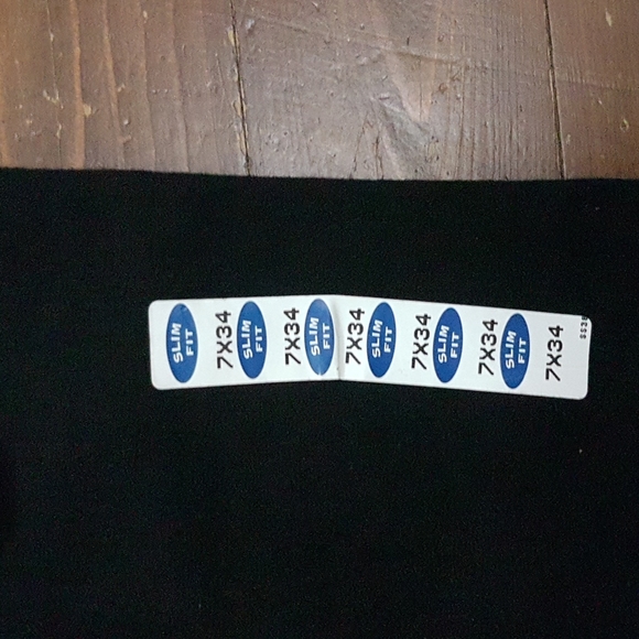 Vintage, cowboy cut, slim fit, fitted seat and thigh, Wrangler Jean's. Size 7×34 - Picture 4 of 7